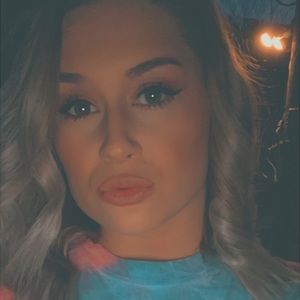 Meet your Posher, Wendy